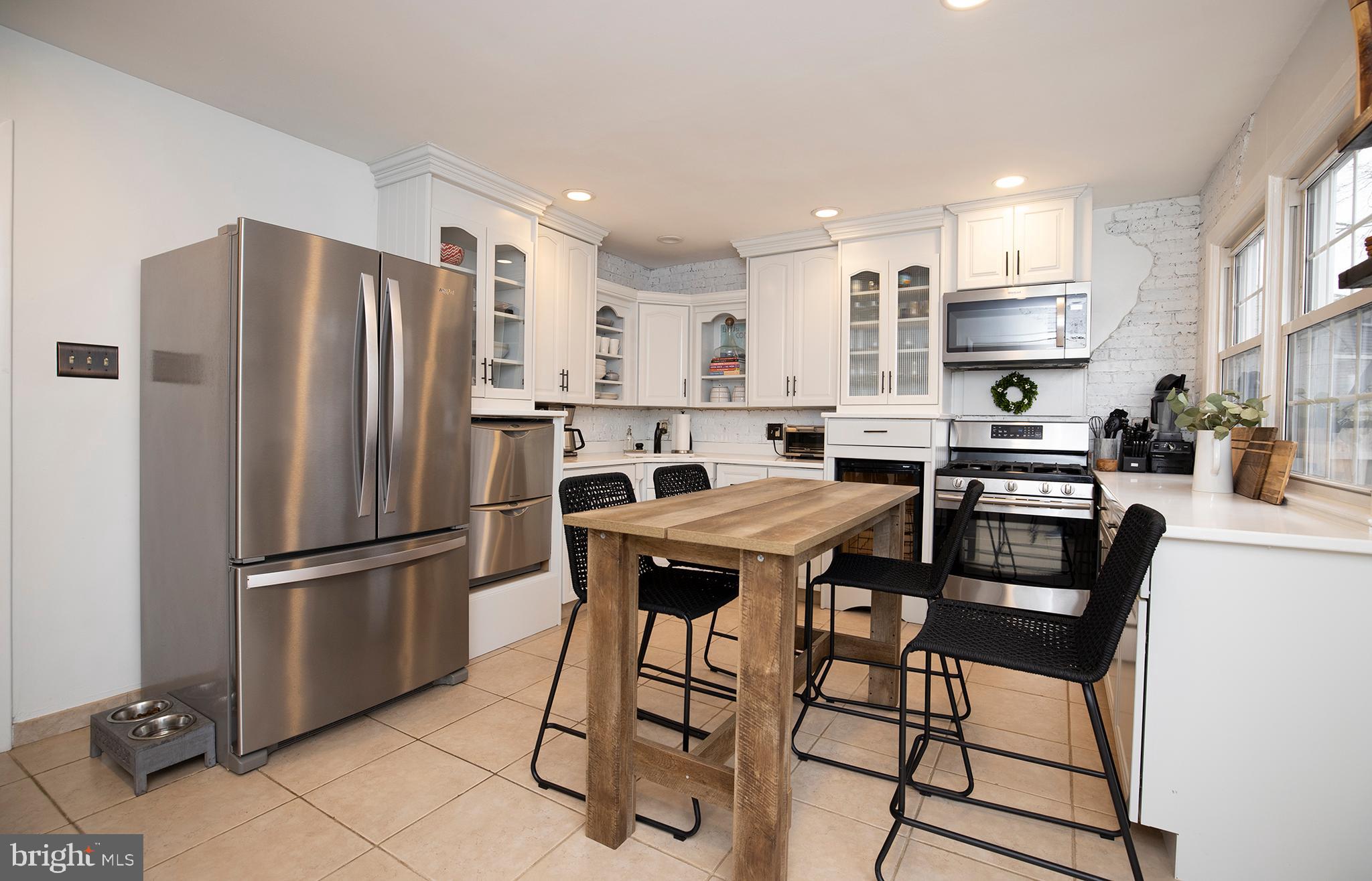 846 Valley View Road Media, PA 19063 - Photo 6 of 23 Kitchen