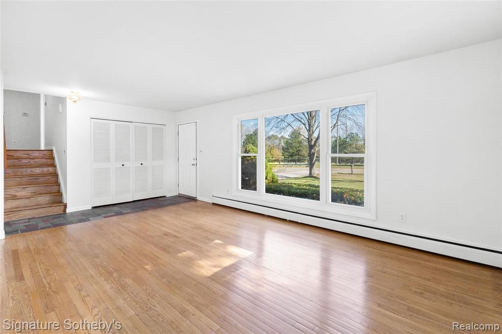 26269 Middlebelt Road Farmington Hills, MI 48334 - Photo 2 of 32