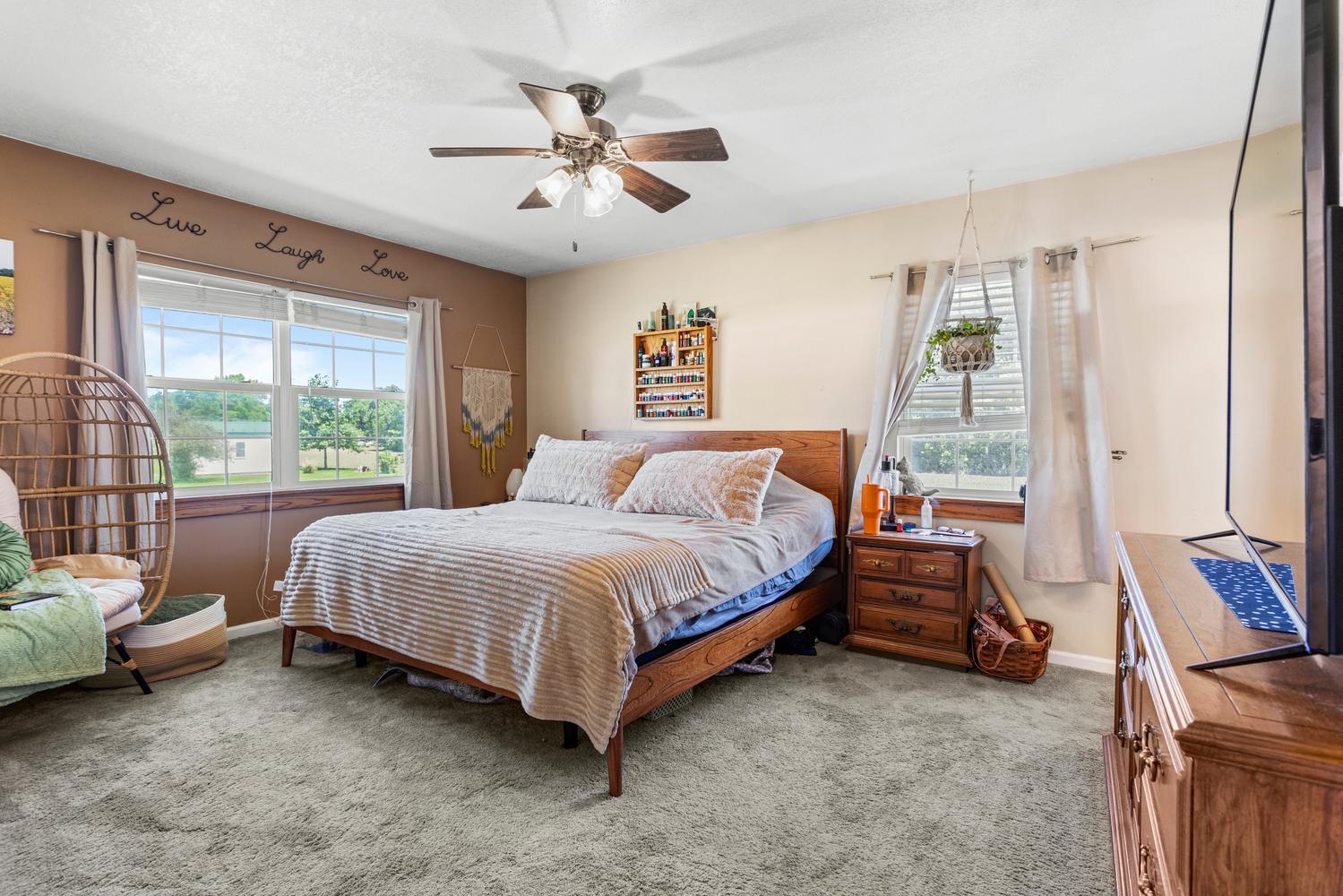309 South High Street Fairmount, IL 61841 - Photo 17 of 27