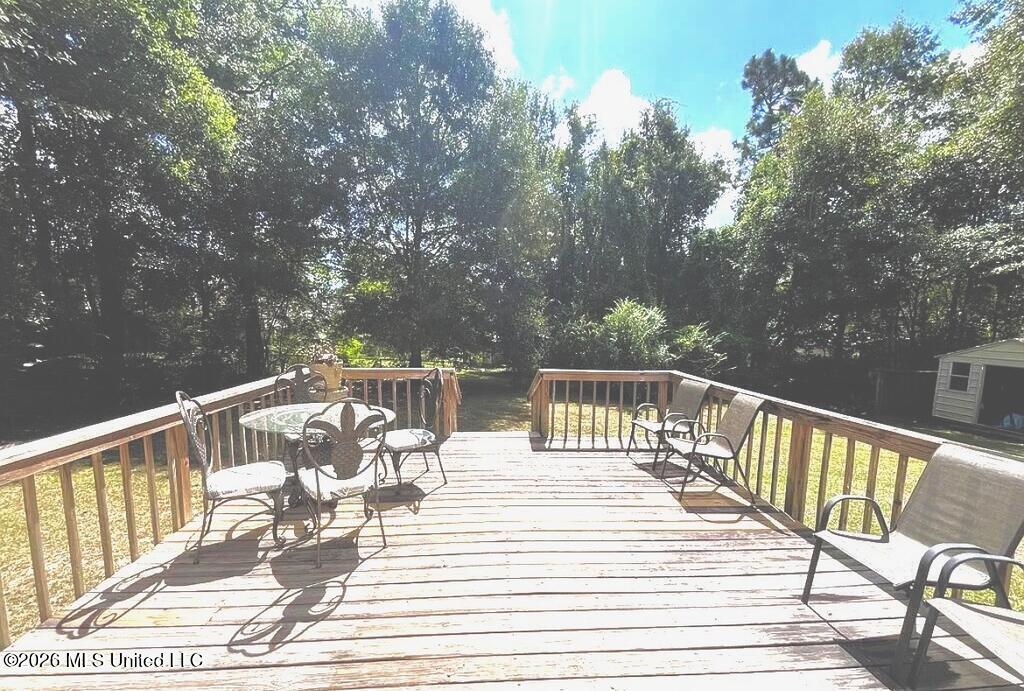 301 Ridgeview Drive Carriere, MS 39426 - Photo 12 of 13 189227_23