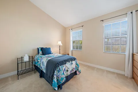 $449,990 | 238 West Thatch Palm Circle, Jupiter, FL 33458