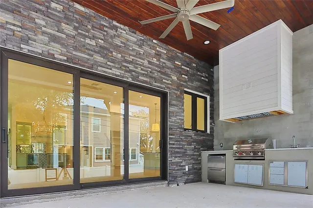 $2,724,000 | 519 West Davis Boulevard, Tampa, FL 33606