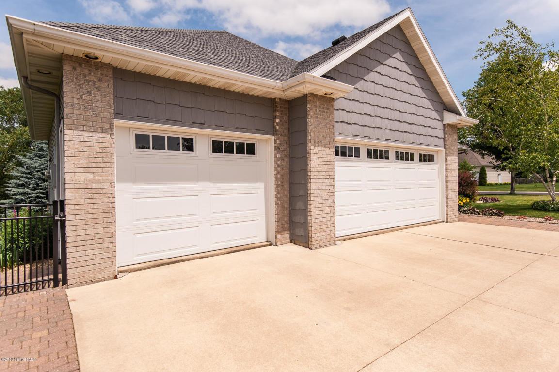 2827 Sunset Lane Northeast Rochester, MN 55906 - Photo 4 of 41