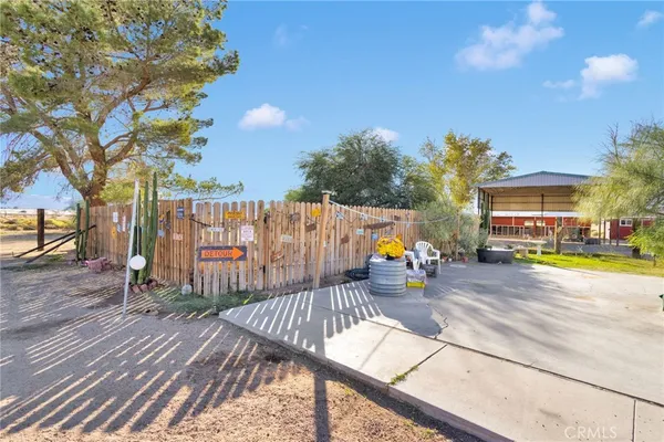 $949,900 | 37404 Harvard Road, Newberry Springs, CA 92365