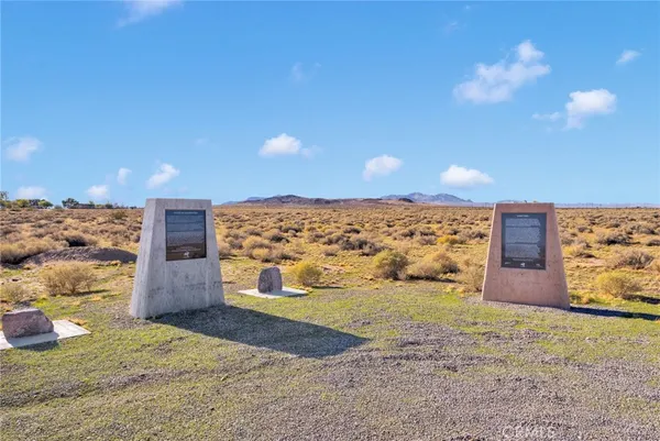 $949,900 | 37404 Harvard Road, Newberry Springs, CA 92365