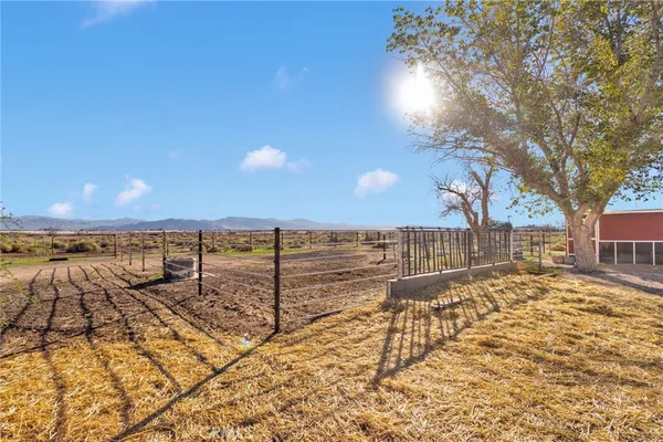 $949,900 | 37404 Harvard Road, Newberry Springs, CA 92365