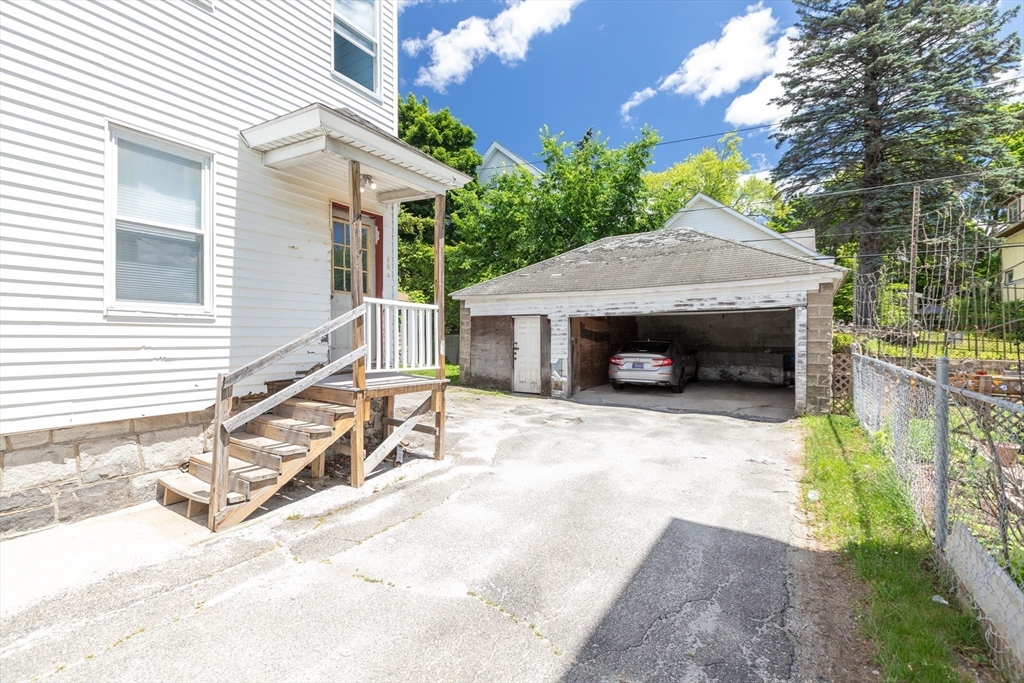 151 Providence Street Worcester, MA 01604 - Photo 29 of 33