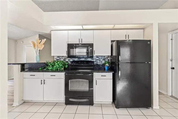 $325,000 | 603 Sand Ridge Drive, Valrico, FL 33594