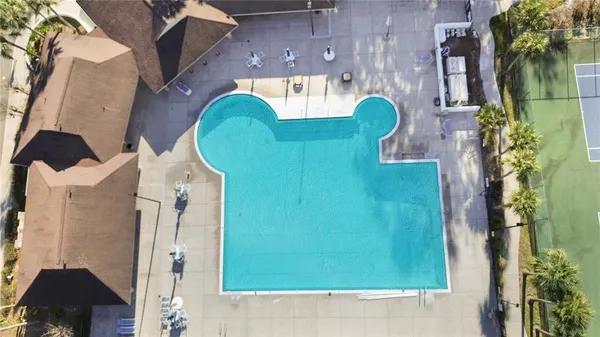 $325,000 | 603 Sand Ridge Drive, Valrico, FL 33594