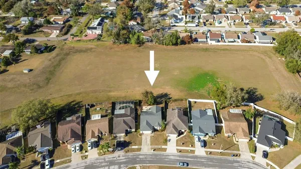 $325,000 | 603 Sand Ridge Drive, Valrico, FL 33594