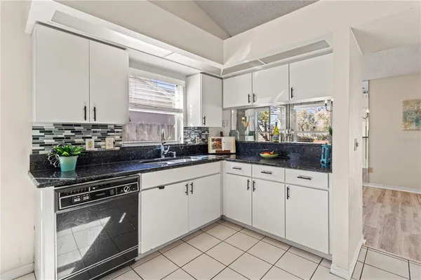 $325,000 | 603 Sand Ridge Drive, Valrico, FL 33594