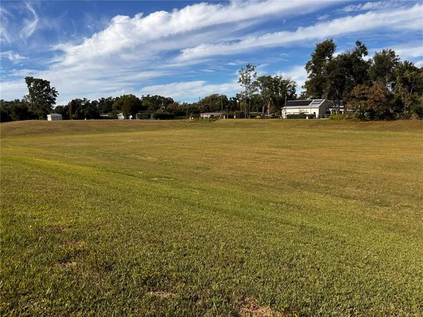 $325,000 | 603 Sand Ridge Drive, Valrico, FL 33594