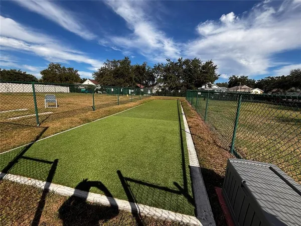 $325,000 | 603 Sand Ridge Drive, Valrico, FL 33594