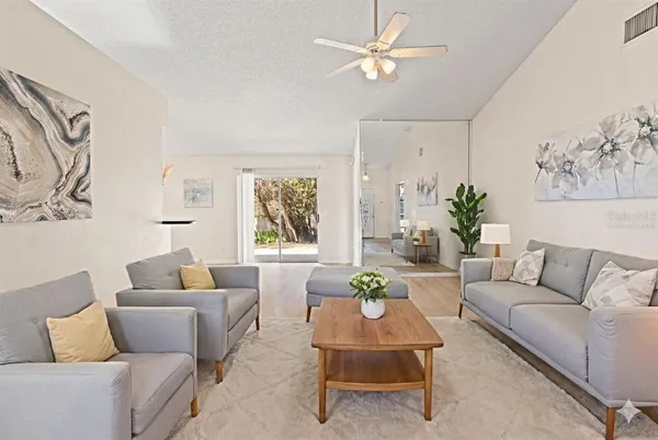 $325,000 | 603 Sand Ridge Drive, Valrico, FL 33594