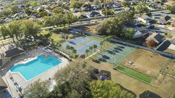 $325,000 | 603 Sand Ridge Drive, Valrico, FL 33594