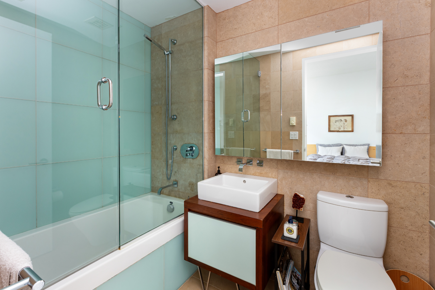 247 West 46th Street, Unit 3104 Manhattan, NY 10036 - Photo 5 of 16