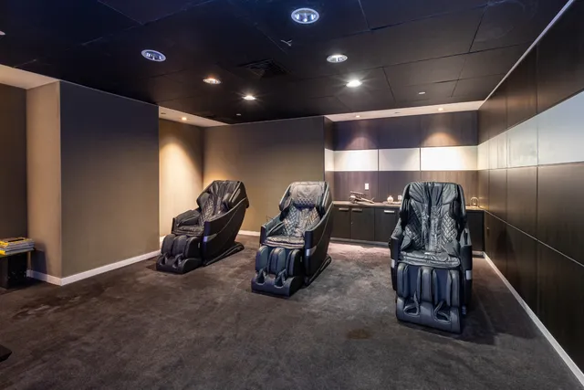 $1,848,000 | 247 West 46th Street, Unit 3104 | Theater District