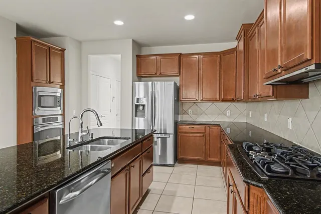 $3,900 | 6131 Myrtle Lane, Frisco, TX 75036