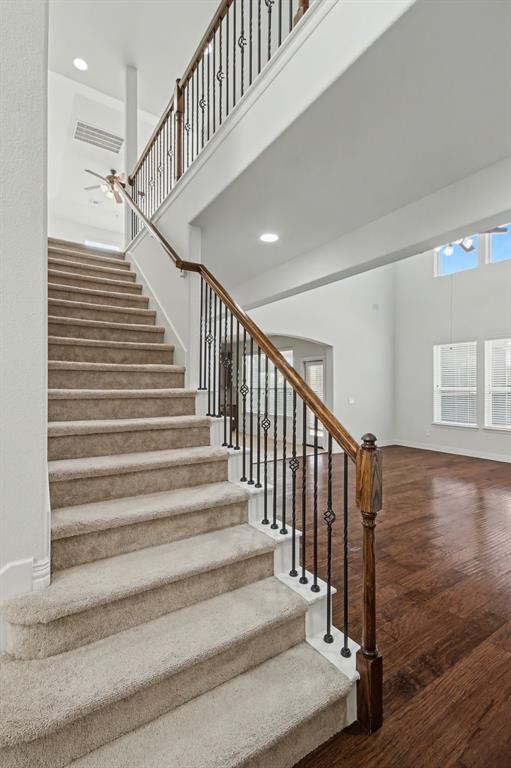 6131 Myrtle Lane Frisco, TX 75036 - Photo 19 of 34 a view of entryway