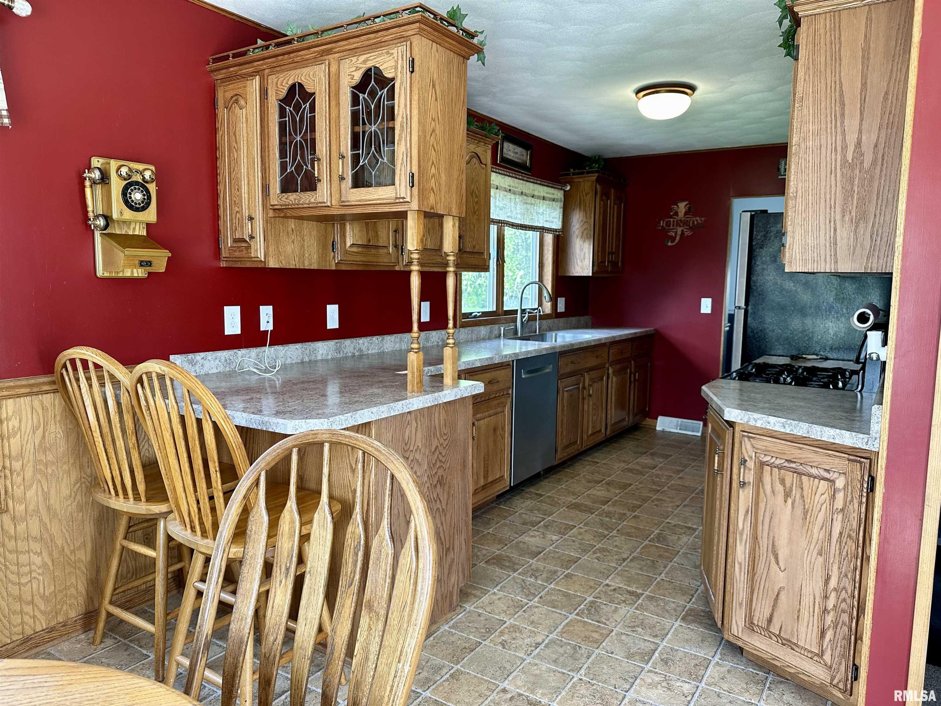 655 Ferry Road Miles, IA 52064 - Photo 3 of 20 Gallery Image 3