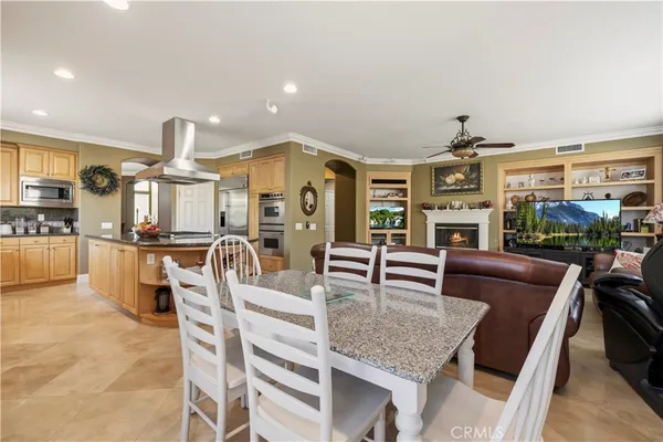 $1,649,000 | 5861 Mustang Drive, Simi Valley, CA 93063