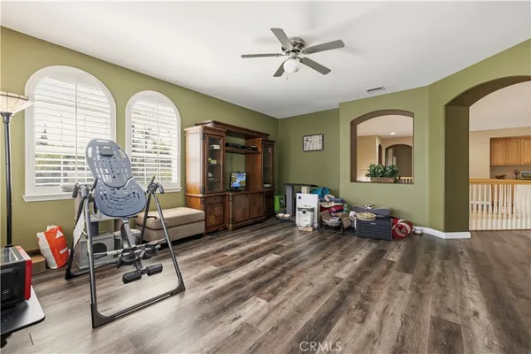 $1,649,000 | 5861 Mustang Drive, Simi Valley, CA 93063