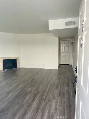 $1,990 | 10920 Moorpark Street, North Hollywood, CA 91602