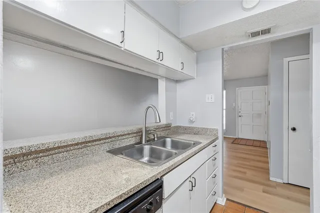 $179,000 | 4211 Holland Avenue, Unit 105, Dallas, TX 75219