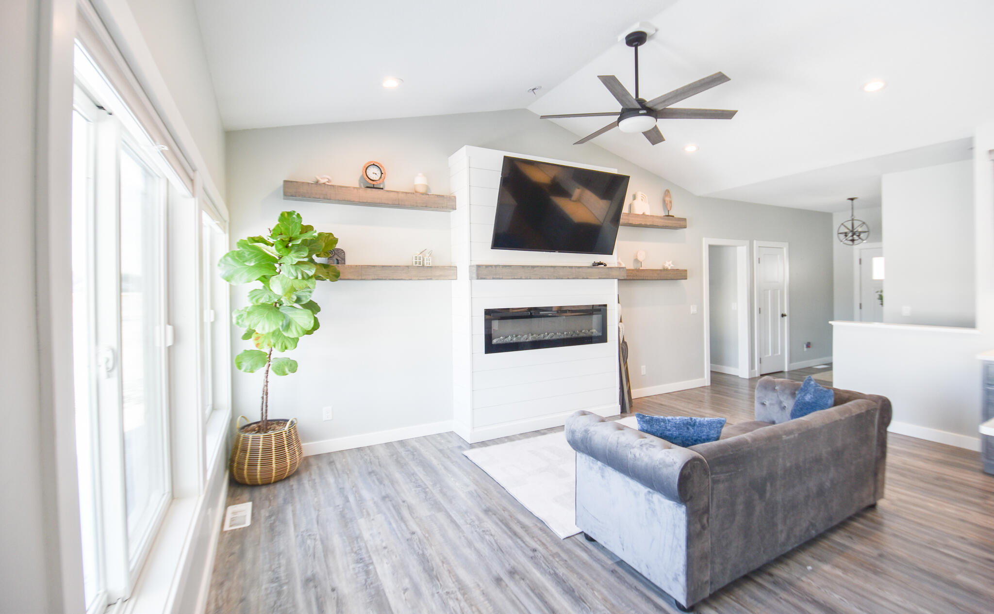 561 Wedge Court Coldwater, MI 49036 - Photo 8 of 38 DSC_0054