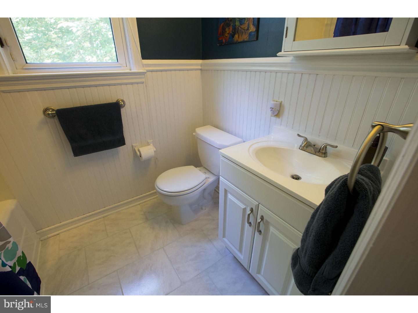 709 Filbert Street Palmyra, NJ 08065 - Photo 15 of 24 Bathroom