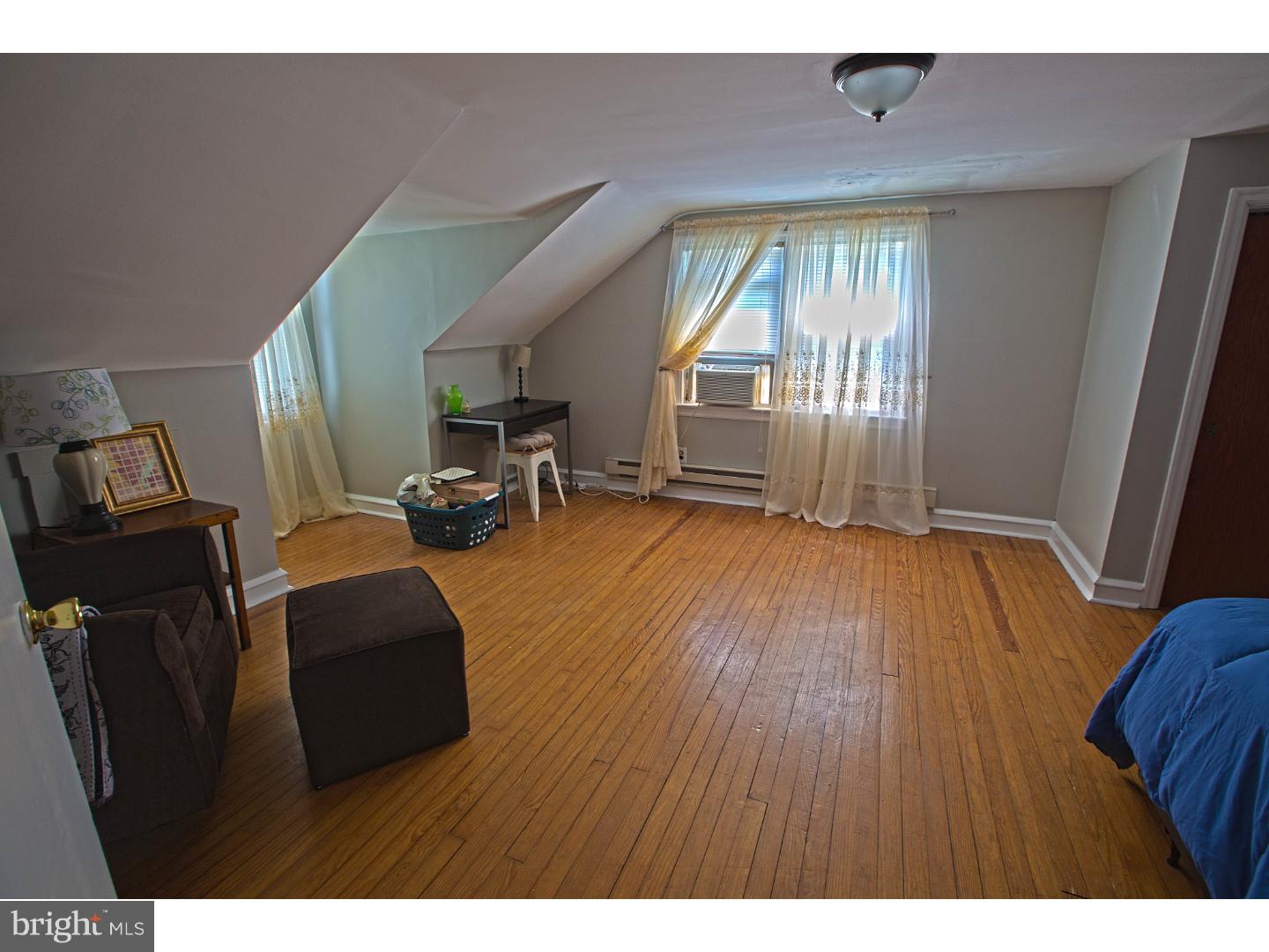 709 Filbert Street Palmyra, NJ 08065 - Photo 16 of 24 Bedroom 2
