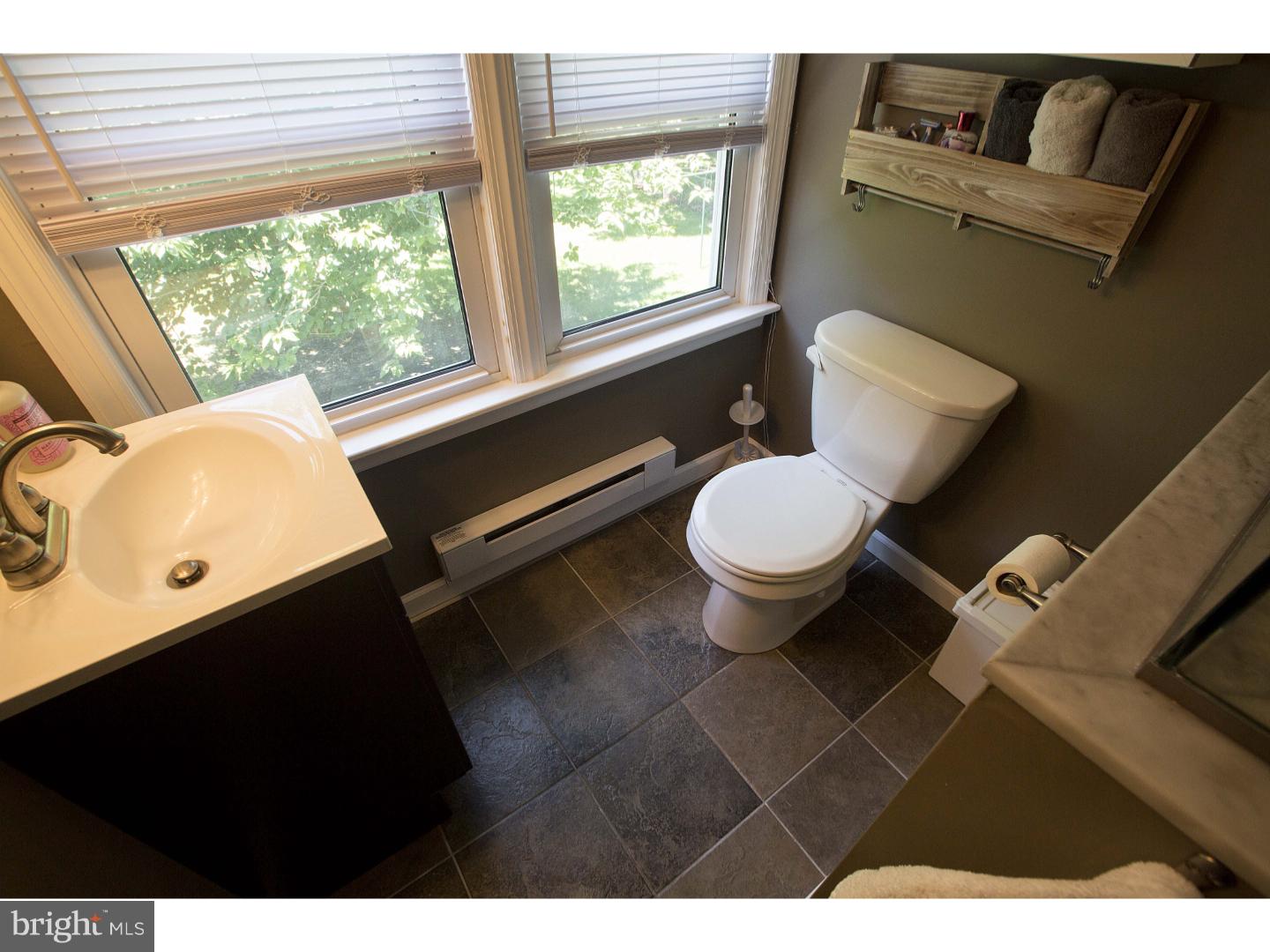 709 Filbert Street Palmyra, NJ 08065 - Photo 17 of 24 Bathroom