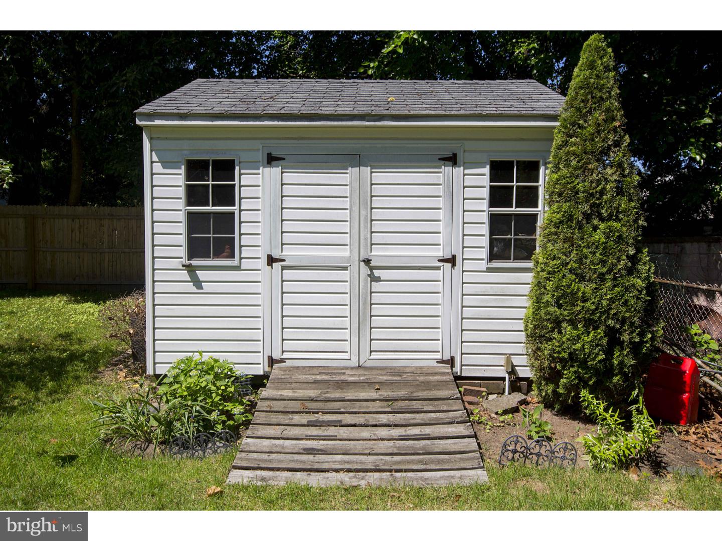 709 Filbert Street Palmyra, NJ 08065 - Photo 23 of 24 Exterior Back