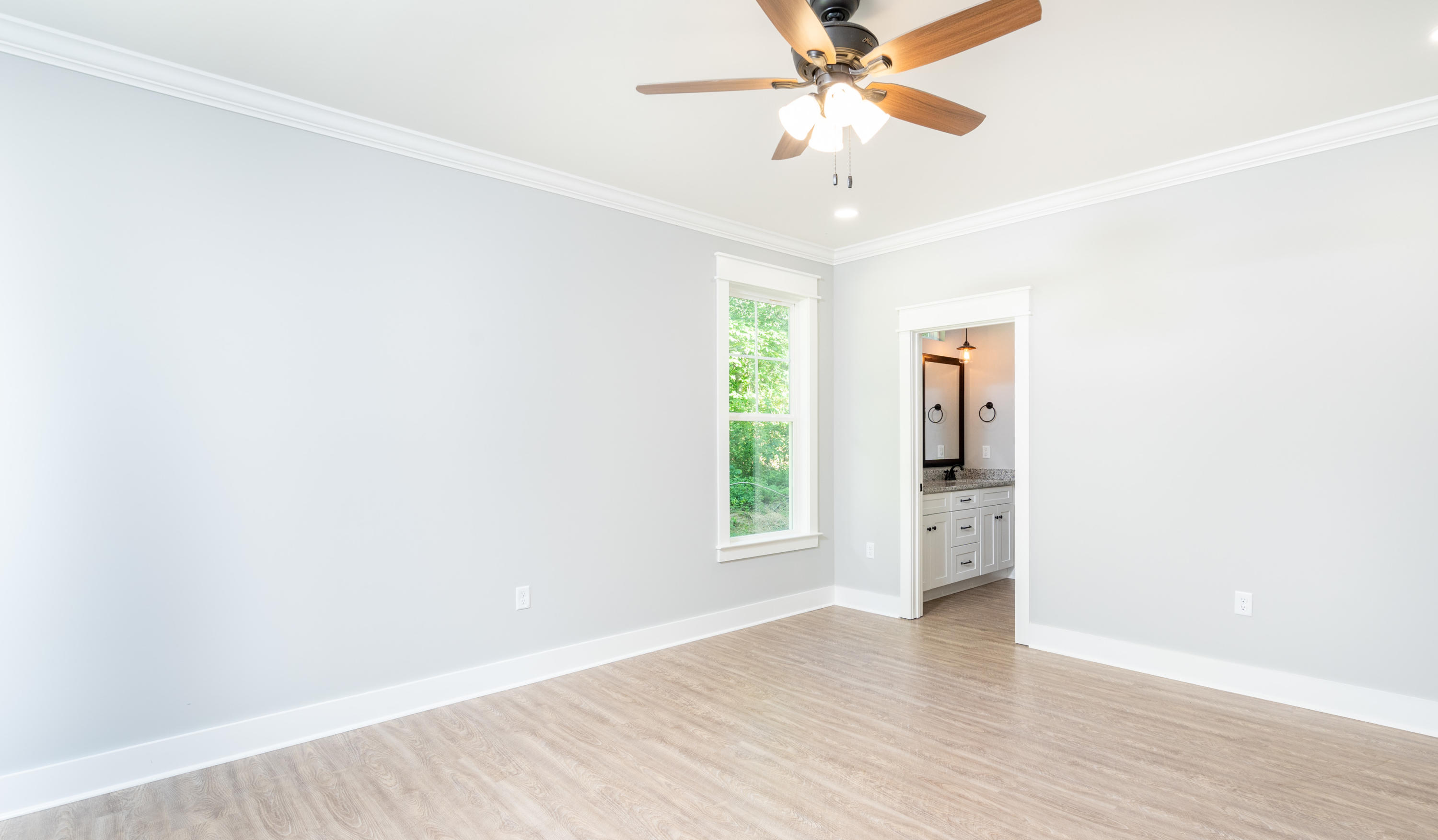 725 Pin Oak Road Ringgold, GA 30736 - Photo 20 of 38 Master to Bath