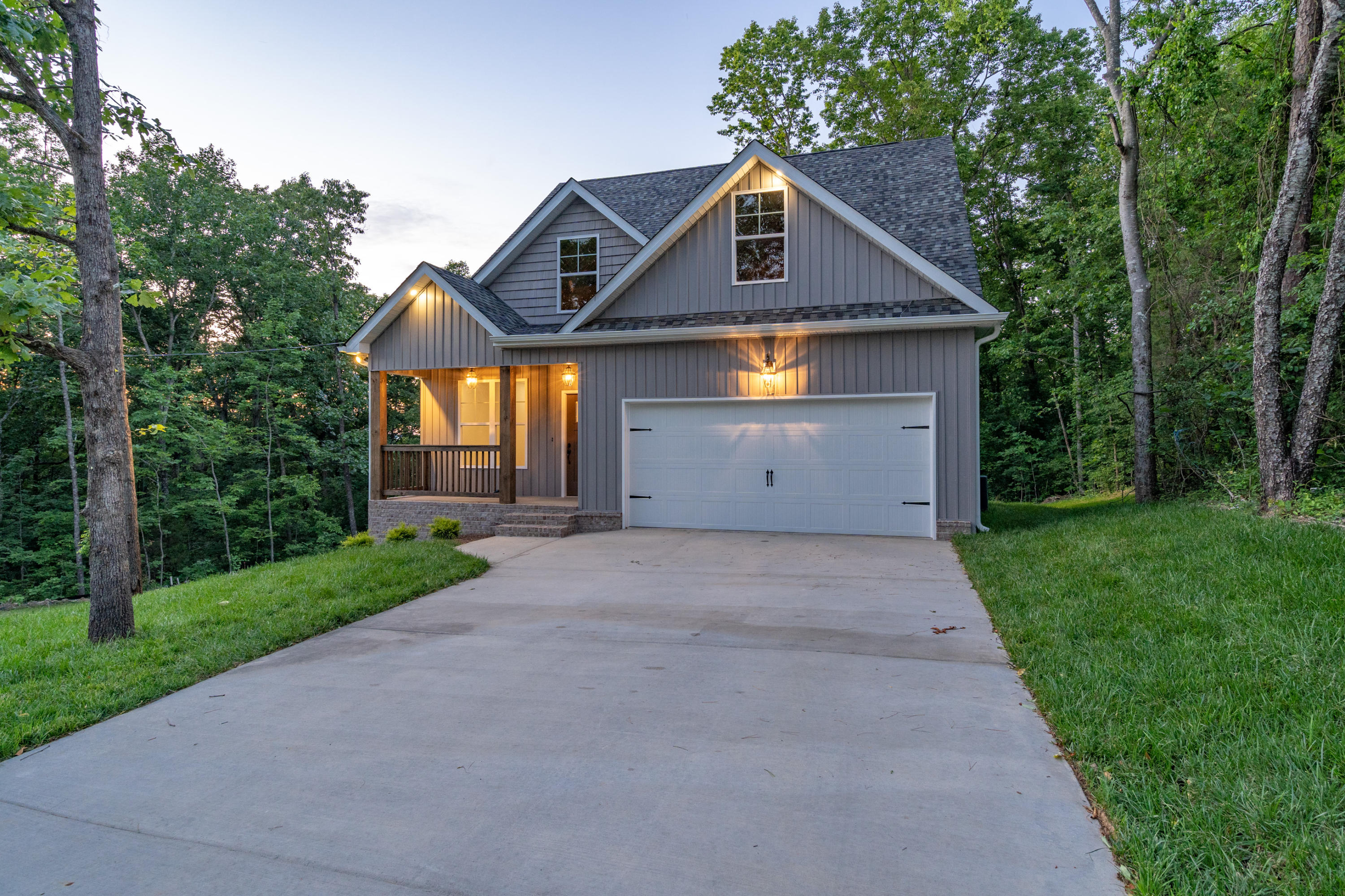 725 Pin Oak Road Ringgold, GA 30736 - Photo 5 of 38 Front 5