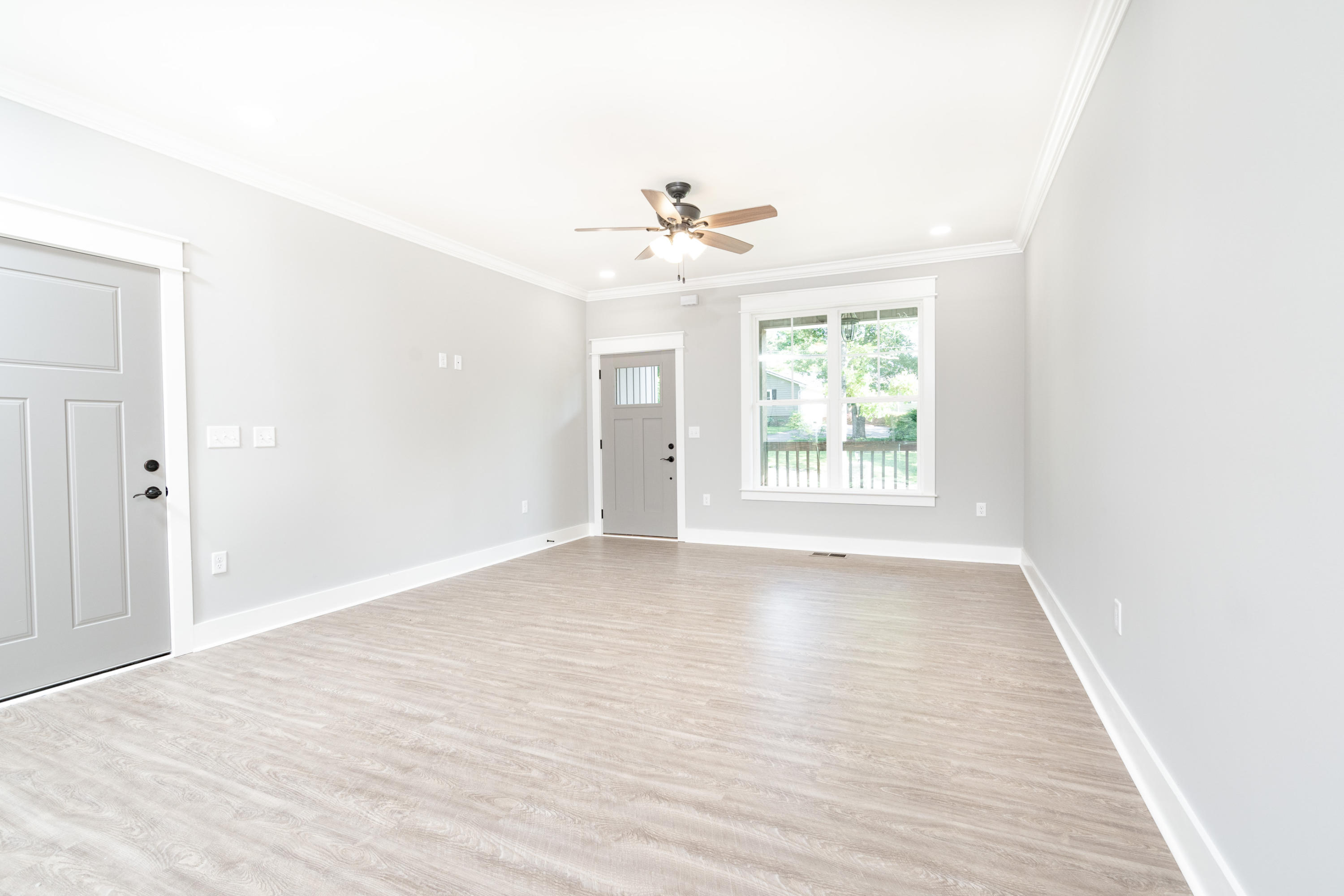 725 Pin Oak Road Ringgold, GA 30736 - Photo 10 of 38 Dining to Front Door