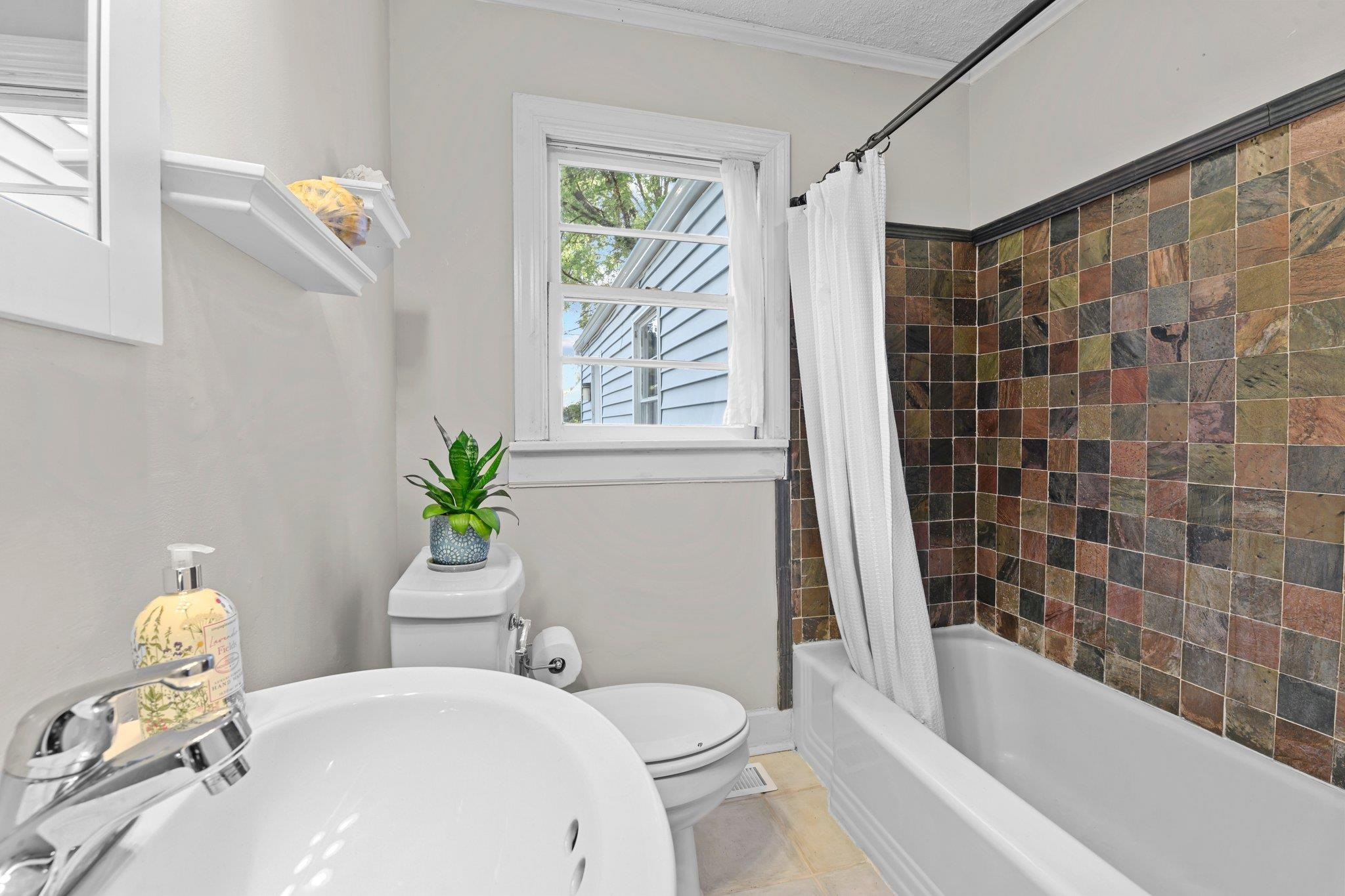 308 Glascock Street Raleigh, NC 27604 - Photo 11 of 22 Photo 11