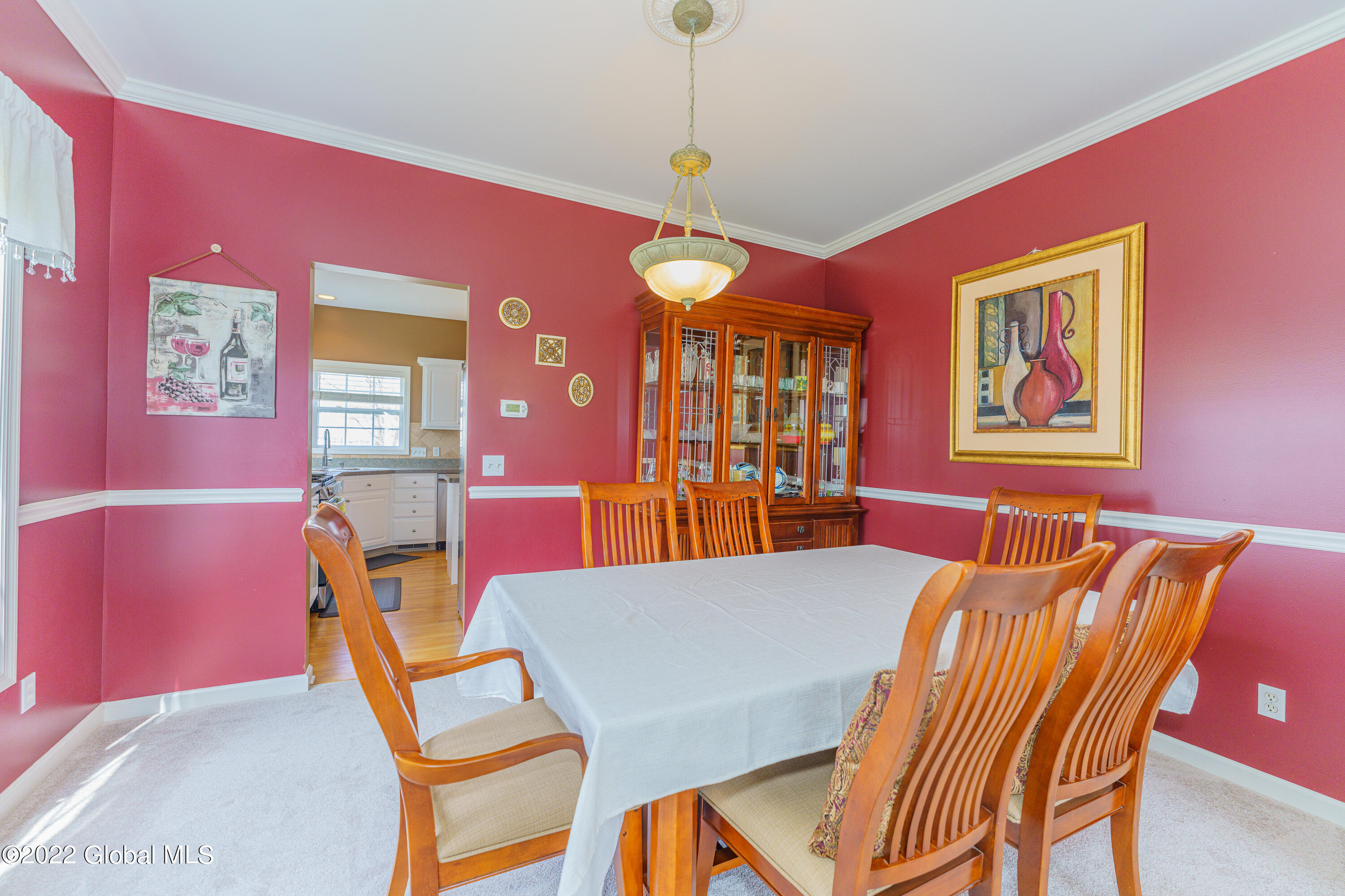 72 Blue Jay Way Rexford, NY 12148 - Photo 12 of 67 3 Diningroom 2