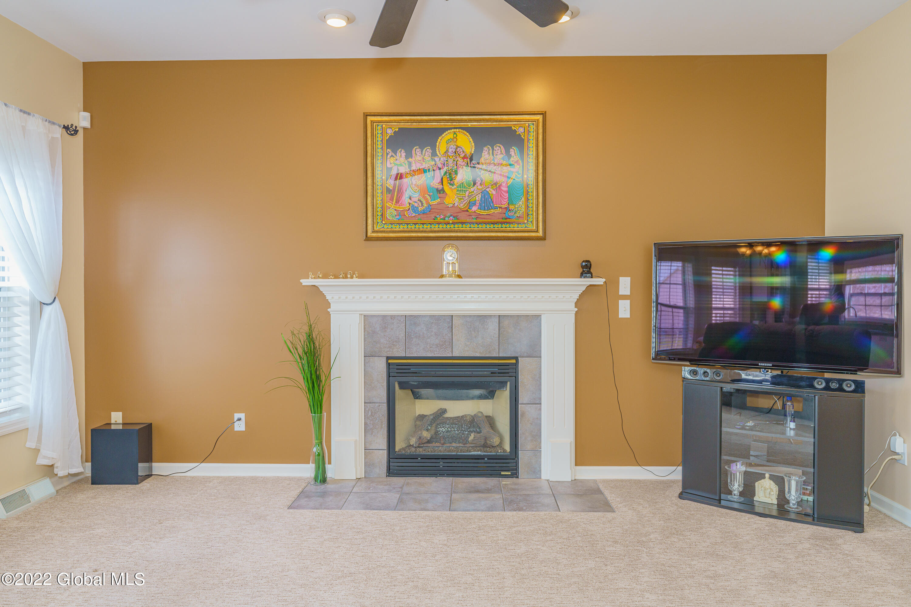 72 Blue Jay Way Rexford, NY 12148 - Photo 21 of 67 5 Familyroom 2