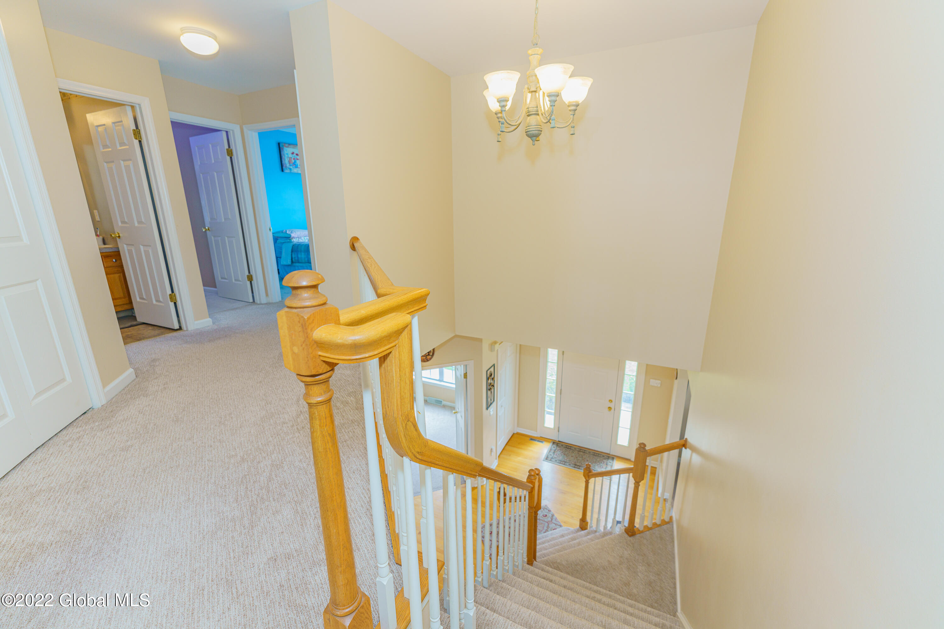 72 Blue Jay Way Rexford, NY 12148 - Photo 31 of 67 8 Landing 1