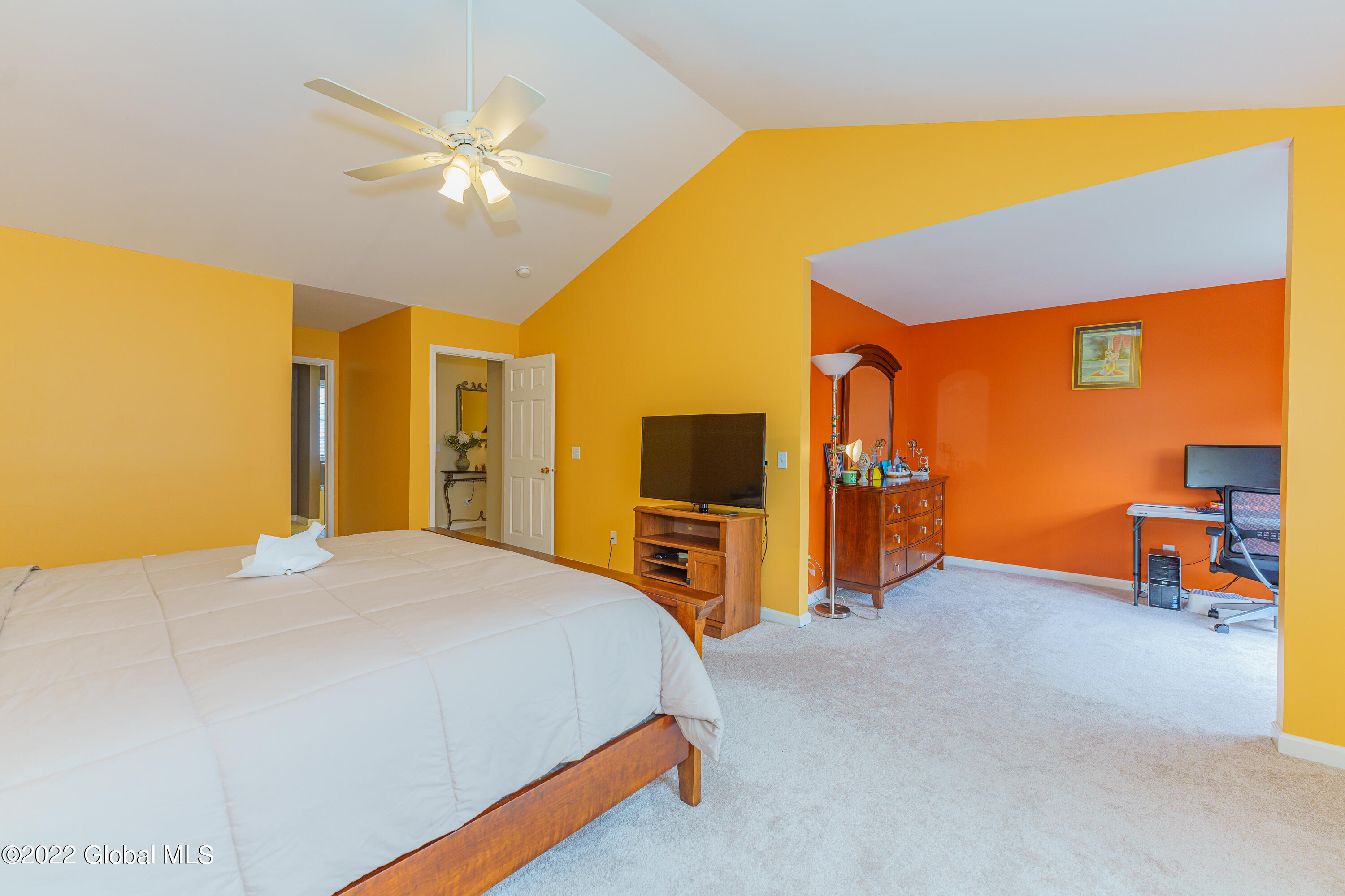 72 Blue Jay Way Rexford, NY 12148 - Photo 34 of 67 9 Master 2