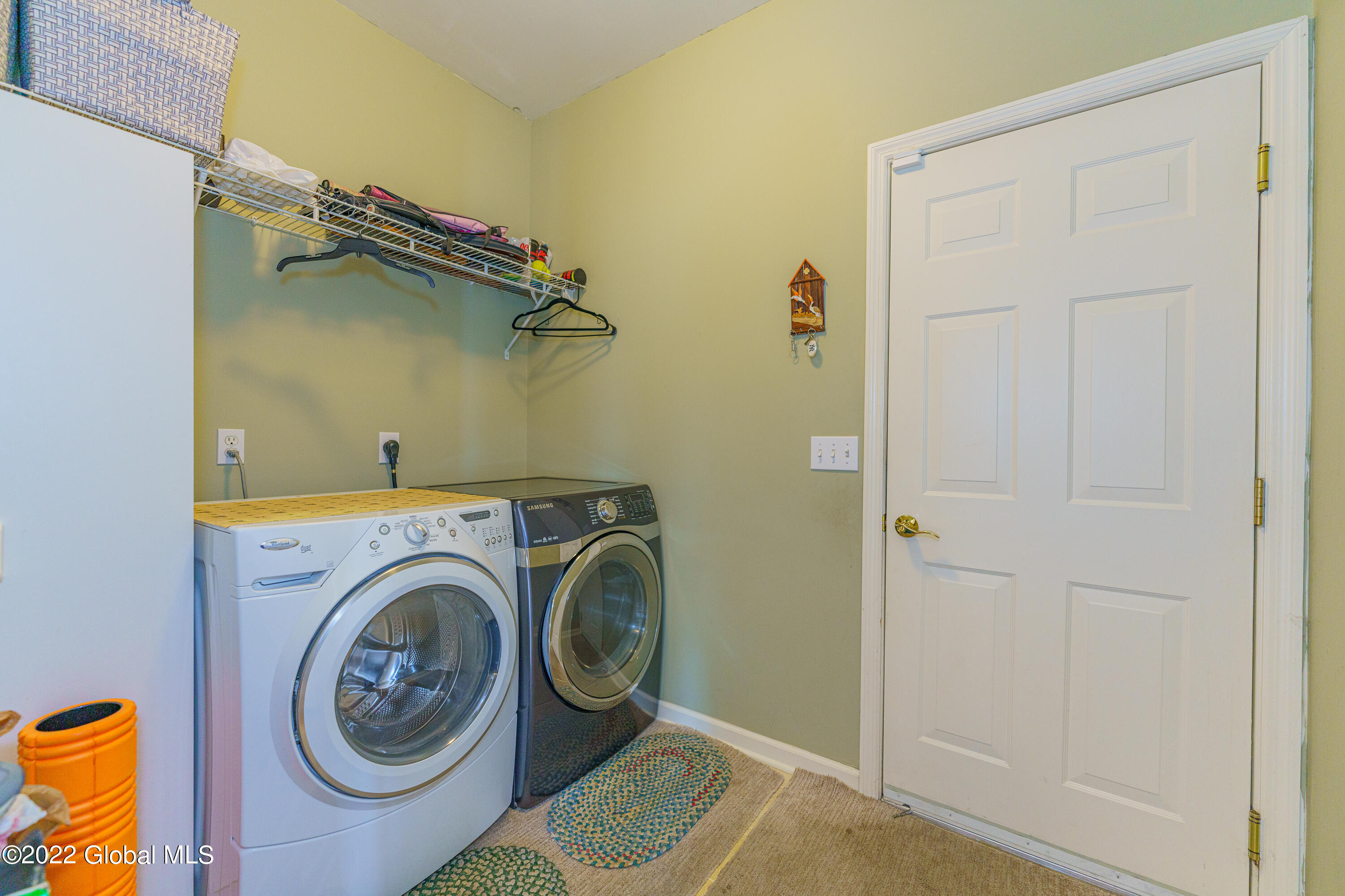72 Blue Jay Way Rexford, NY 12148 - Photo 53 of 67 Laundry