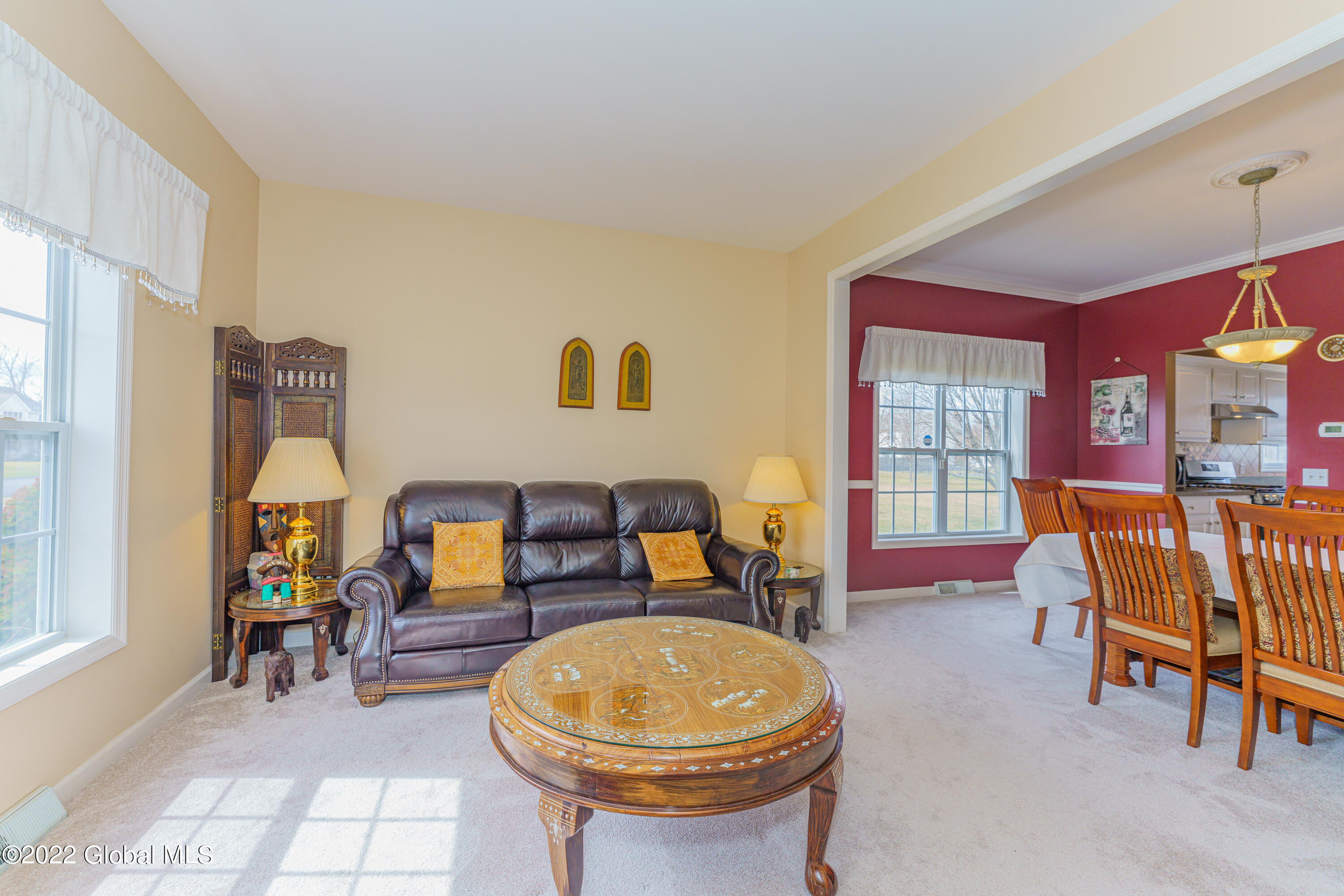 72 Blue Jay Way Rexford, NY 12148 - Photo 9 of 67 2 Livingroom 2