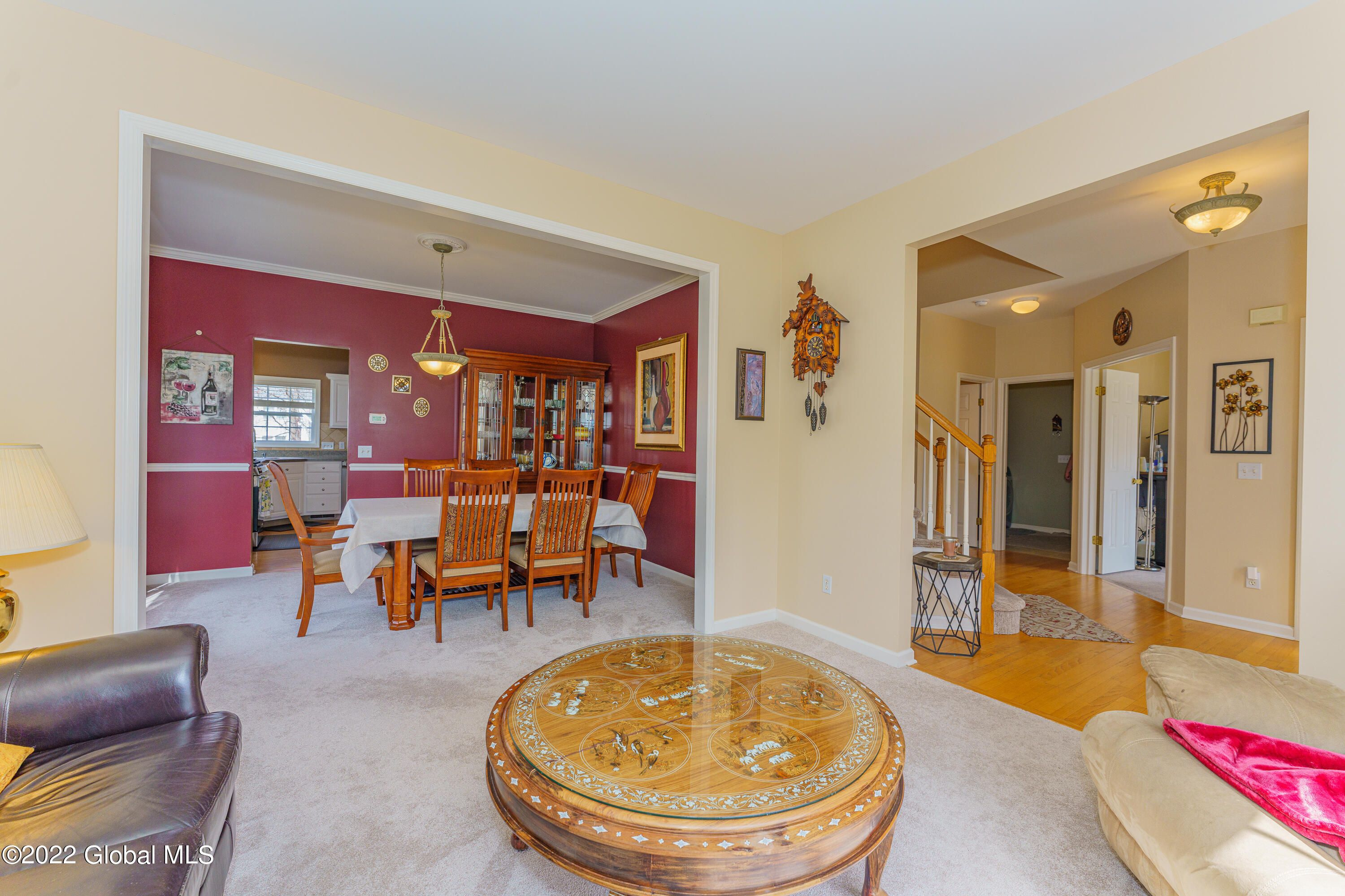 72 Blue Jay Way Rexford, NY 12148 - Photo 10 of 67 2 Livingroom 3