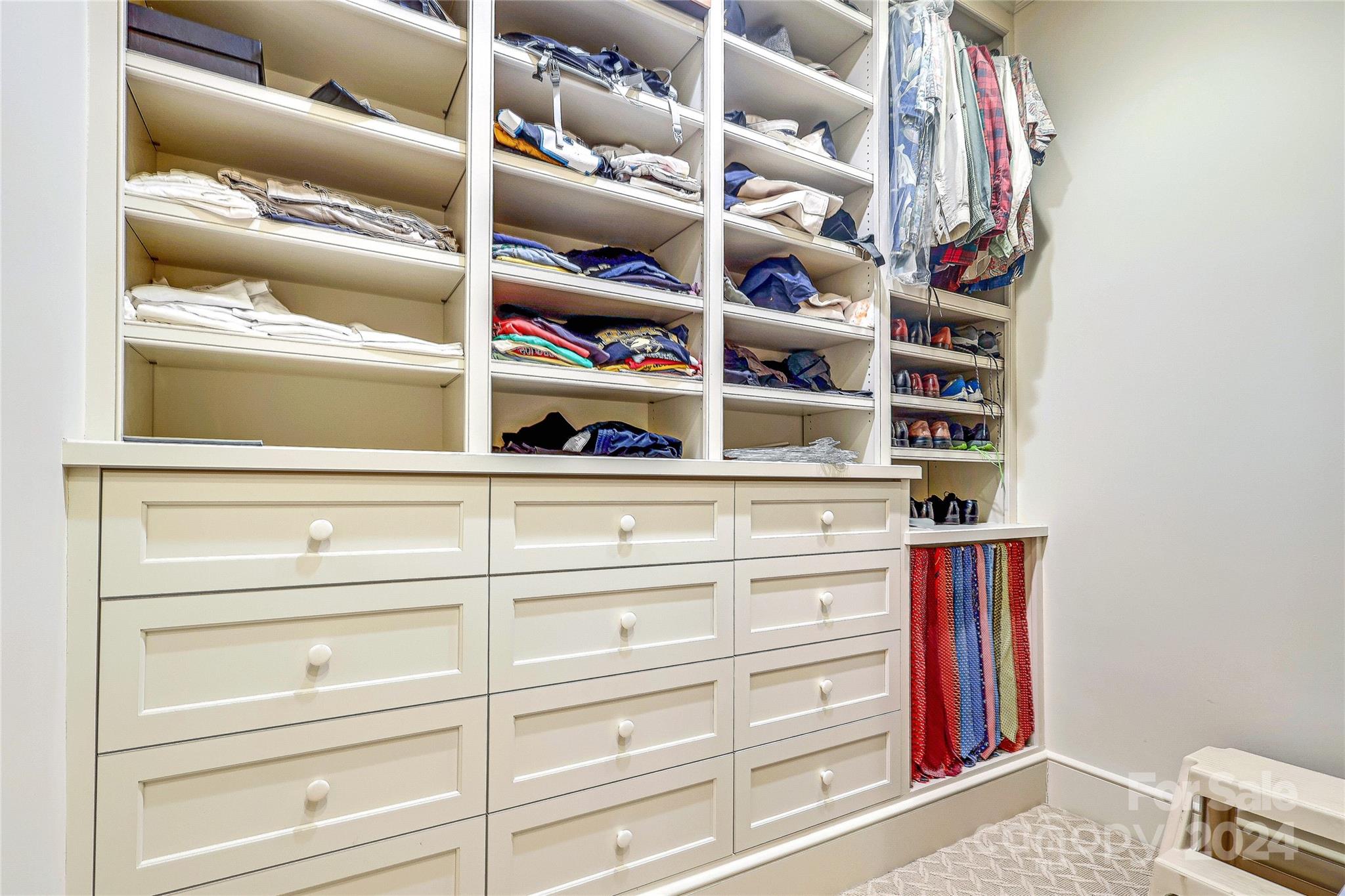 219 Cherokee Road Charlotte, NC 28207 - Photo 23 of 48 Gallery Image 23