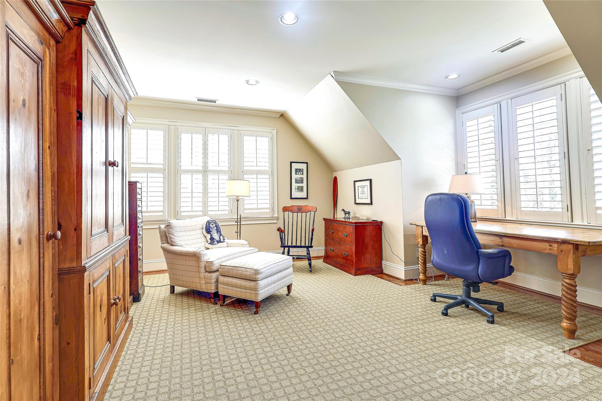 219 Cherokee Road Charlotte, NC 28207 - Photo 34 of 48 Gallery Image 34