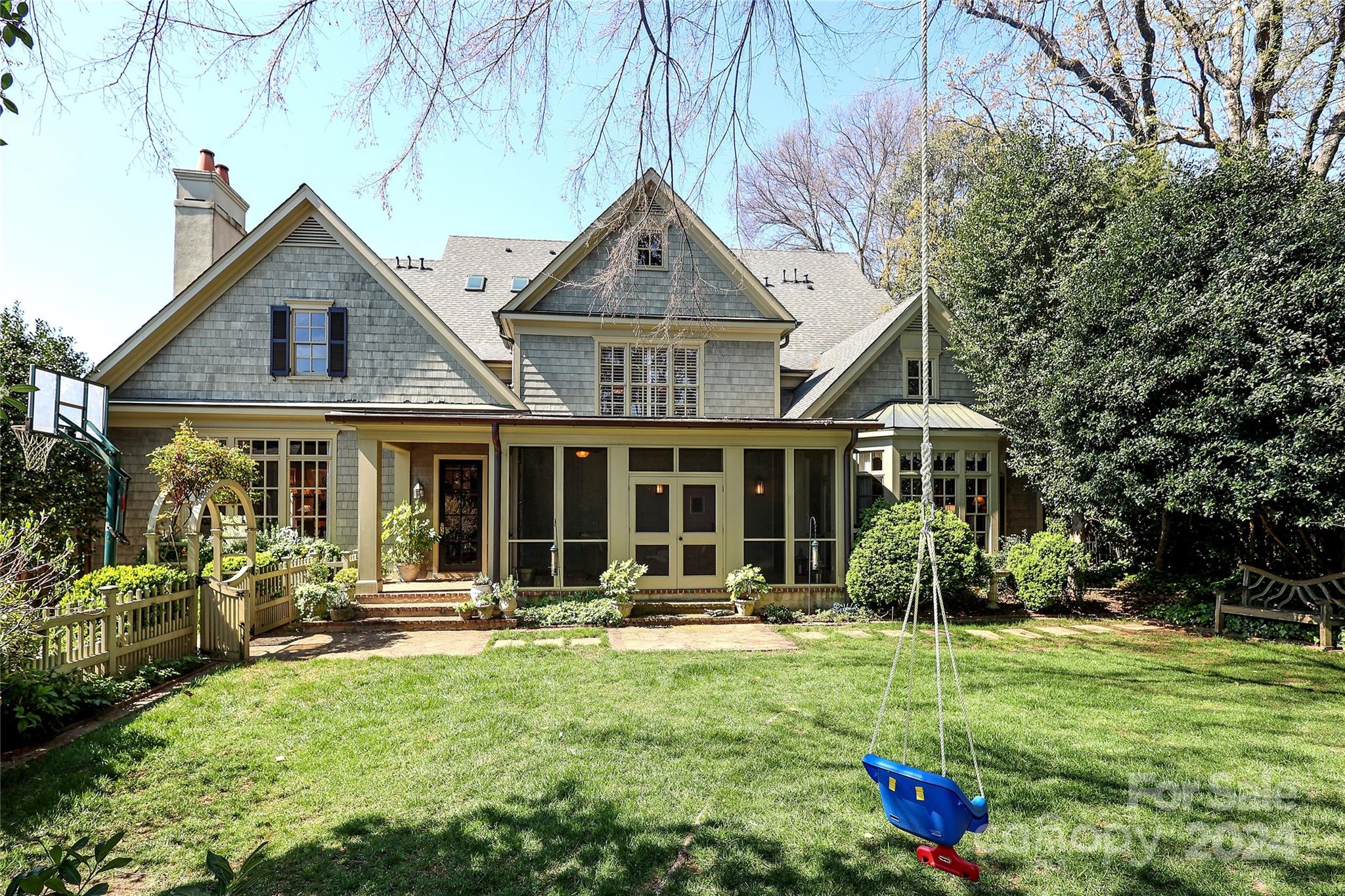 219 Cherokee Road Charlotte, NC 28207 - Photo 41 of 48 Gallery Image 41