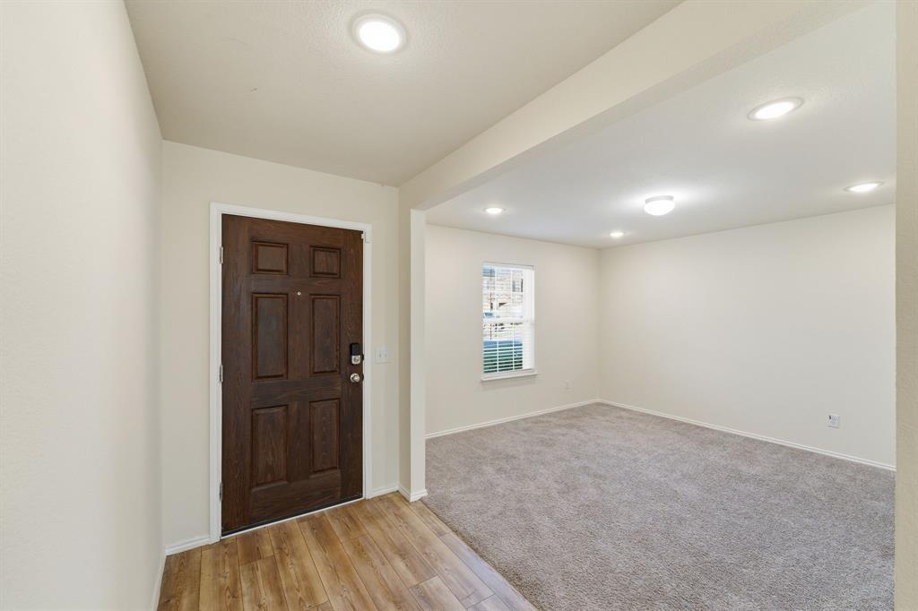 745 Brockwell Bend Forney, TX 75126 - Photo 2 of 36