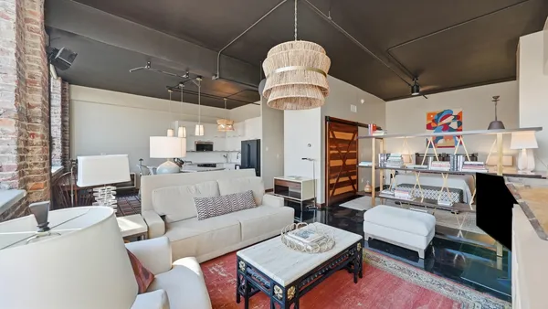 $1,997 | 1301 Market Street, Unit 209, Chattanooga, TN 37402