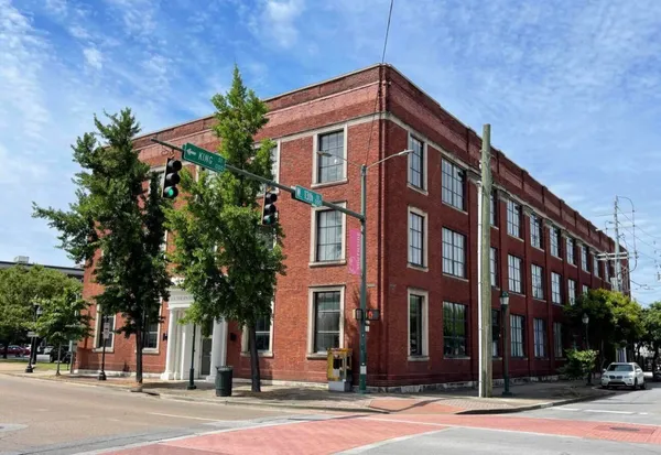 $1,997 | 1301 Market Street, Unit 209, Chattanooga, TN 37402